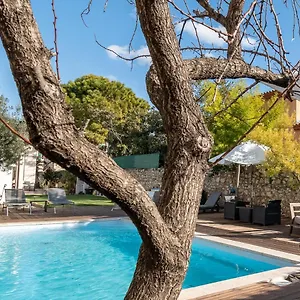 Appartement Du Stade Le Sur Cour Parking Piscine, Marseille